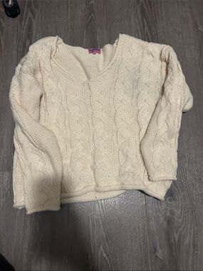Edikted Cream Cable-Knit V-Neck Sweater